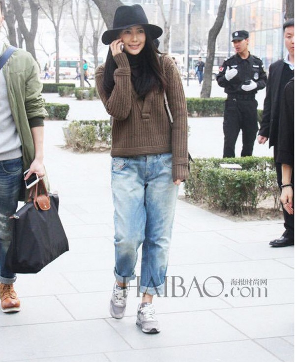 明星同款高圓圓裝束靚麗修身女毛衣潮豎螺紋深V領長袖針織套頭衫工廠,批發,進口,代購