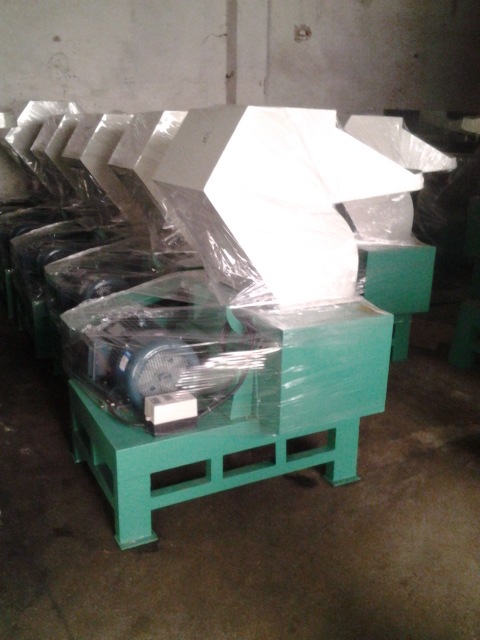 供應註塑碎料機PVC塑膠吸料乾燥機械廠傢直銷批發・進口・工廠・代買・代購
