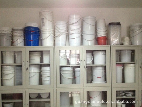 浙江省黃巖光大模具廠專業製造高檔10加侖塗料桶塑料模具(圖)批發・進口・工廠・代買・代購