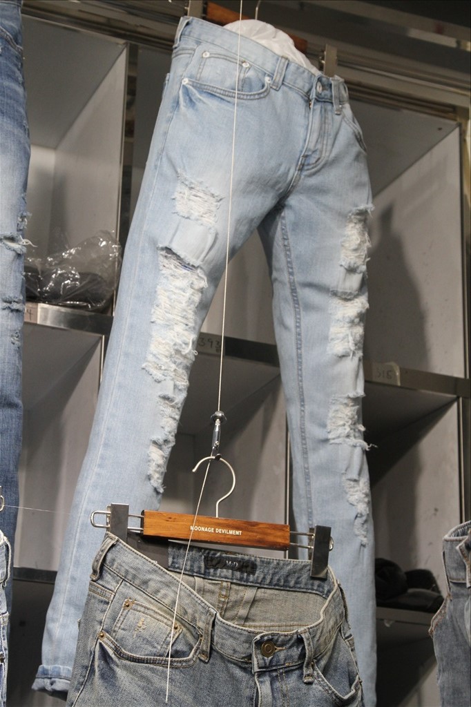 韓國東大門男裝實拍無模特 淘寶貨源數據包 牛仔褲 H04110326工廠,批發,進口,代購