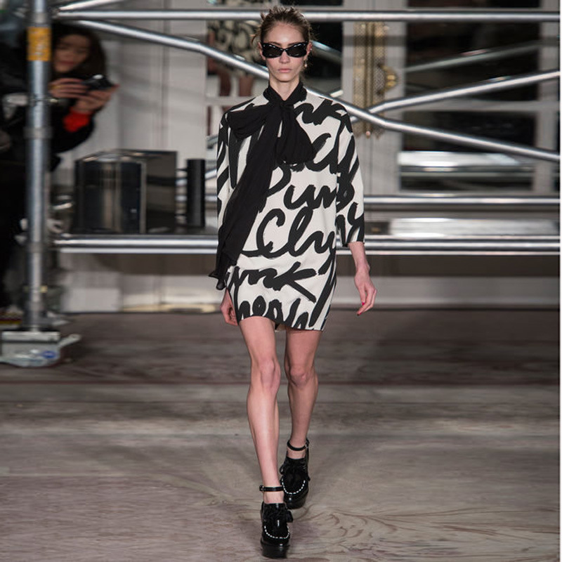 2015新款歐洲站女裝走秀款明星同款數位字母抽象印花寬松連衣裙工廠,批發,進口,代購