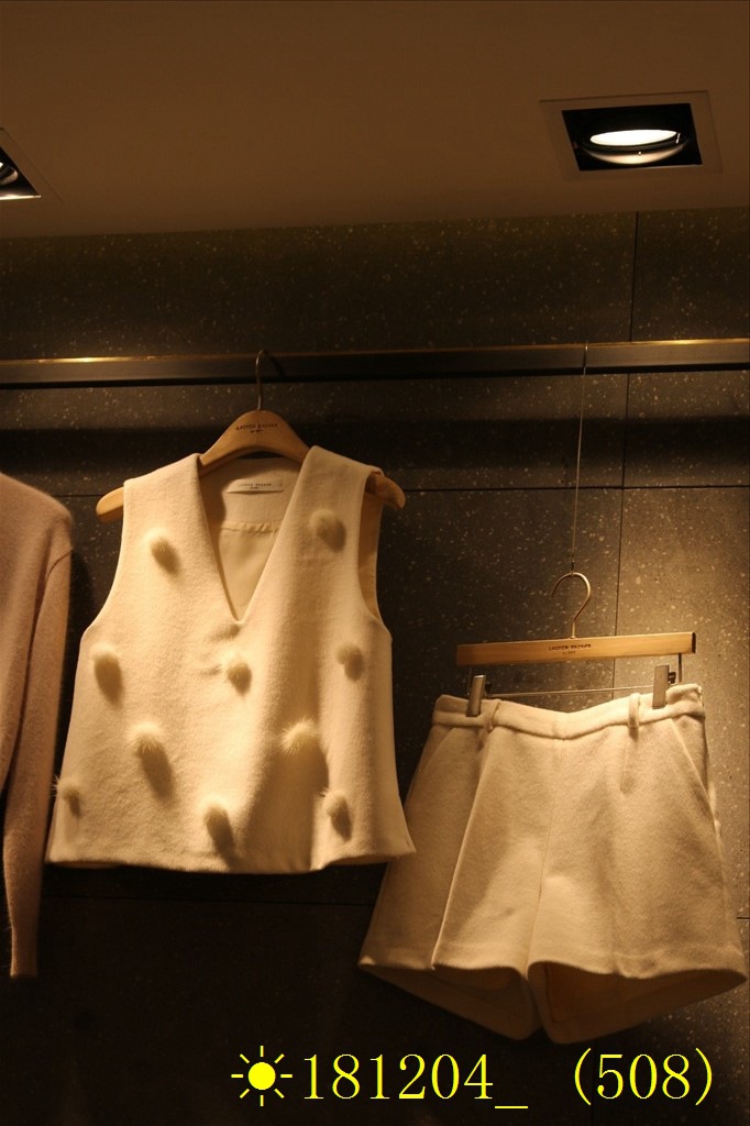 2015冬新款韓國代購東大門女裝正品批發V領毛球加絨背心短褲套裝工廠,批發,進口,代購