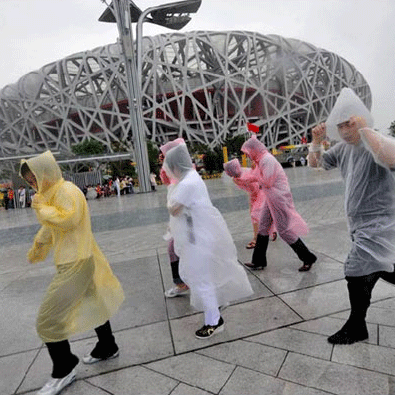 旅行必備 戶外旅行旅遊一次性雨衣便攜式加長加厚雨衣透明雨披工廠,批發,進口,代購