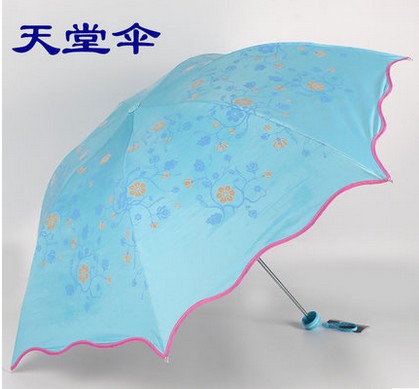 2016年新款 天堂傘正品 33257遇水現花 超輕三折晴雨傘遇水變色傘工廠,批發,進口,代購