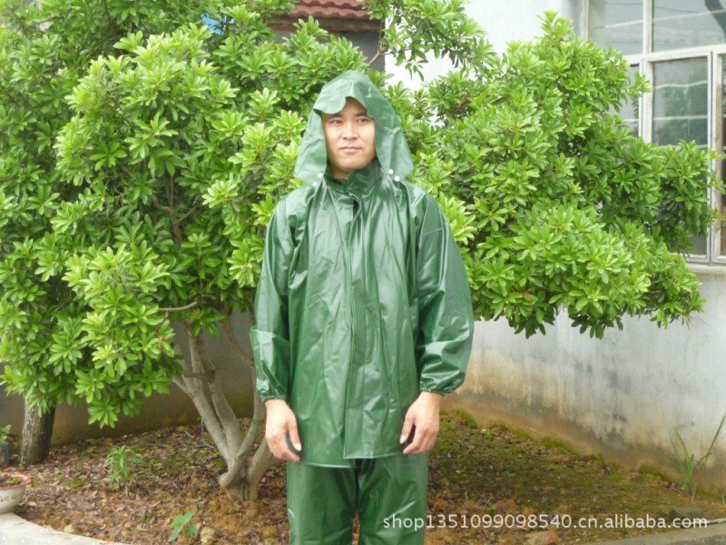 廠傢供應8819軍綠PVC壓延膜40絲普通型松筋分體雨衣批發・進口・工廠・代買・代購