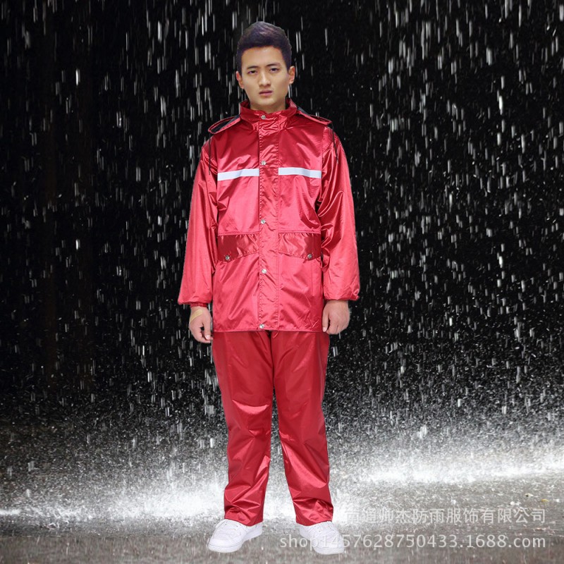 【廠傢直銷】新款色丁紅色印花警製休閒 分體式雨衣套裝 精品雨衣工廠,批發,進口,代購