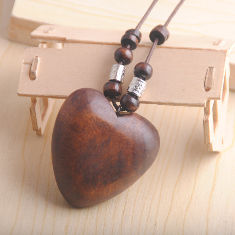 廠傢直銷木質項鏈 復古異國風情實木桃心木質長款毛衣鏈爆款新品工廠,批發,進口,代購