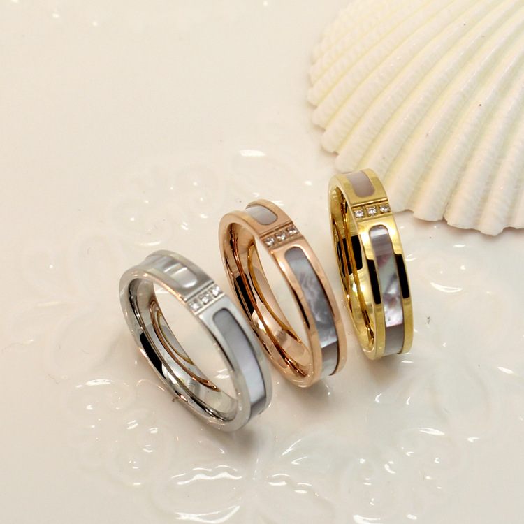 新款外貿 時尚三鉆鑲貝殼戒指 鍍18K玫瑰金鈦鋼食指戒指低價批發工廠,批發,進口,代購