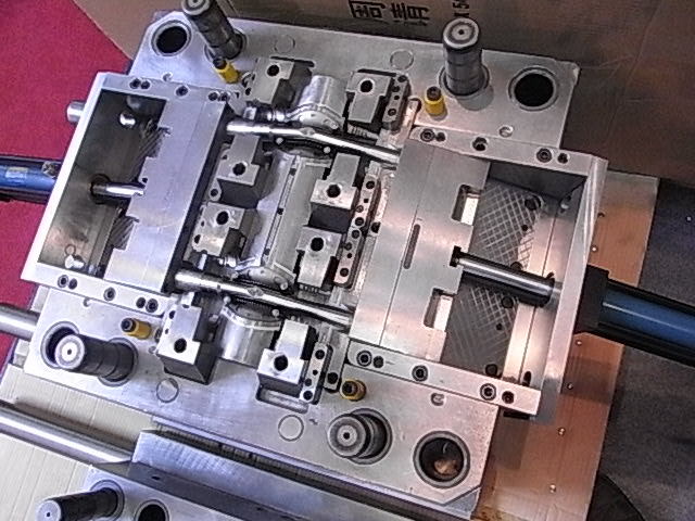 精密壓鑄模具開發加工工廠,批發,進口,代購