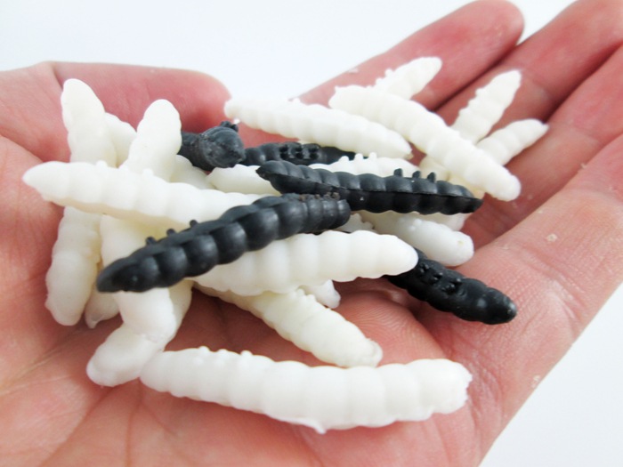 創意整人3CM軟膠仿真蛆蟲 白色黑色蟲子惡作劇玩具可做釣魚魚餌批發・進口・工廠・代買・代購