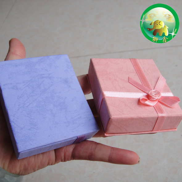 首飾盒，色彩鮮艷配蝴蝶結精致紙盒，廠價直銷批發・進口・工廠・代買・代購