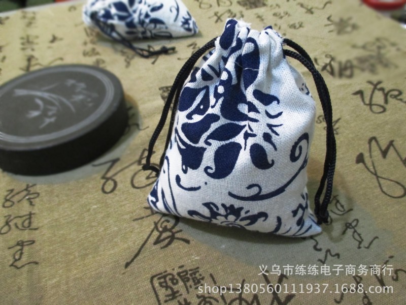 印花青花瓷首飾袋   廠傢直銷 陶瓷包裝 加工定做 零錢束口抽口袋批發・進口・工廠・代買・代購