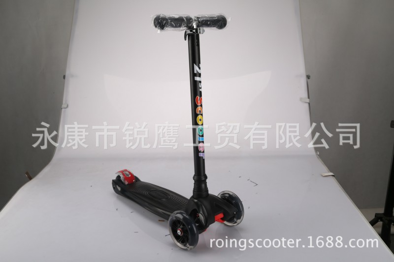 正品21st scooter四輪閃光腳踏塑料兒童滑板車 米多童車 踏板車批發・進口・工廠・代買・代購