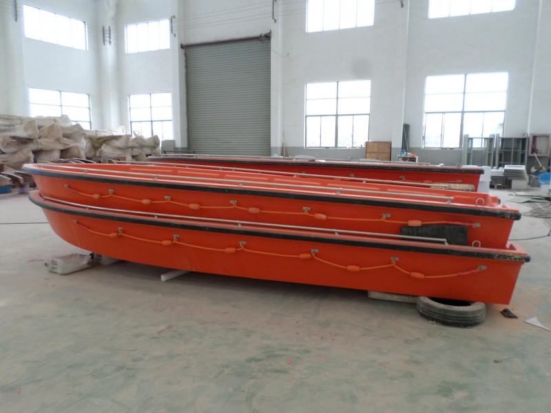 江蘇專業廠傢  供應  5米自排水保潔清污船，小型艇工廠,批發,進口,代購