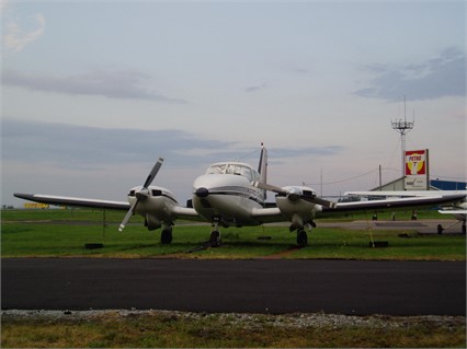 私人飛機 1976 Piper Turbo阿茲特克F 螺旋槳固定翼飛機工廠,批發,進口,代購