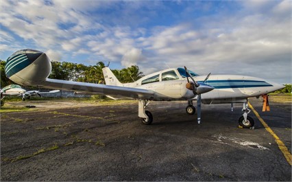 私人飛機 1975架塞斯納 310r 螺旋槳固定翼飛機工廠,批發,進口,代購