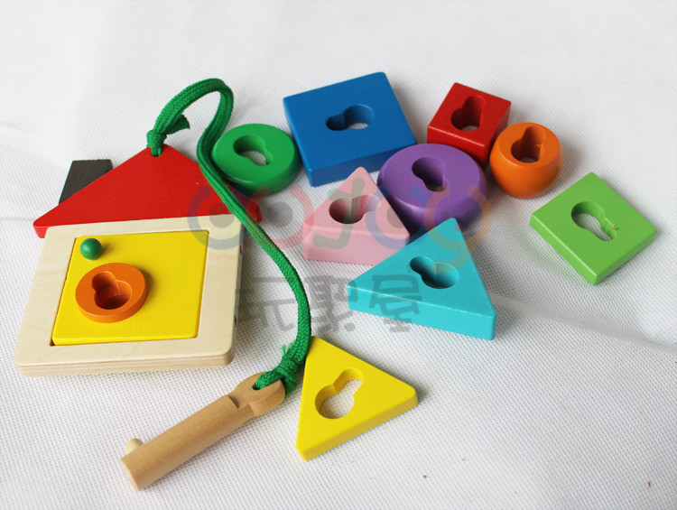 Ed.inter木製鑰匙開鎖串珠三歲形狀配對寶寶手眼協調能力鍛煉玩具批發・進口・工廠・代買・代購