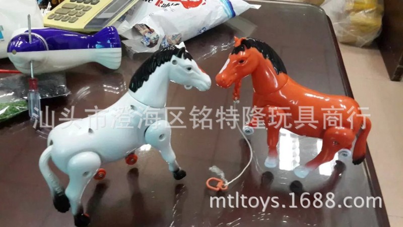 廠傢供應 地攤熱銷玩具 旋轉馬 繞轉電動馬 走路能繞樹樁工廠,批發,進口,代購