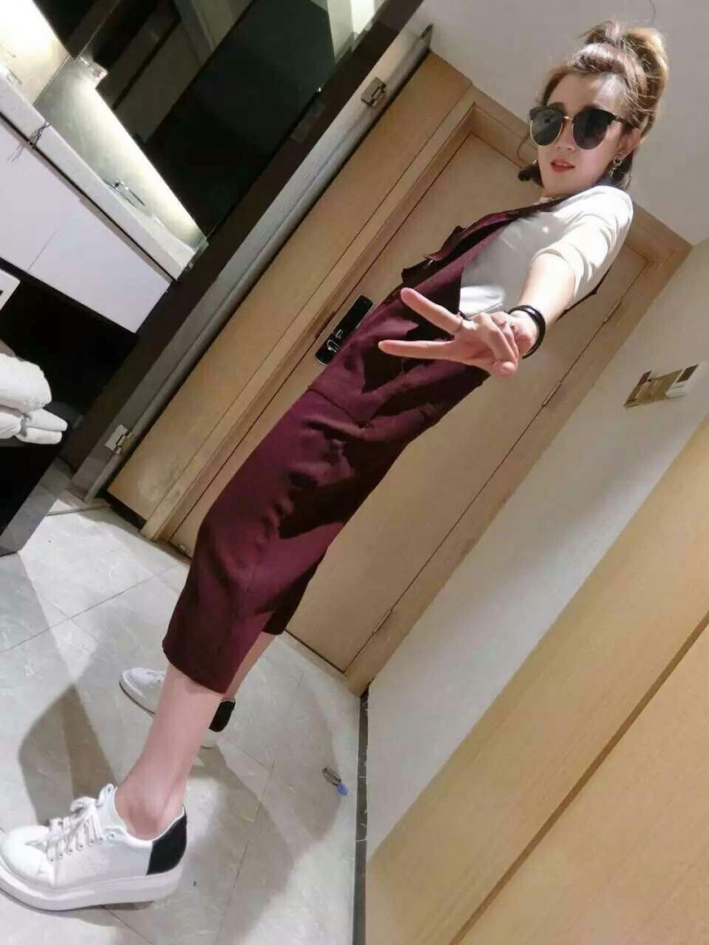 韓國新款歐貨氣質時尚純色簡約冰絲背帶褲紅棉白馬同步新款發售批發・進口・工廠・代買・代購