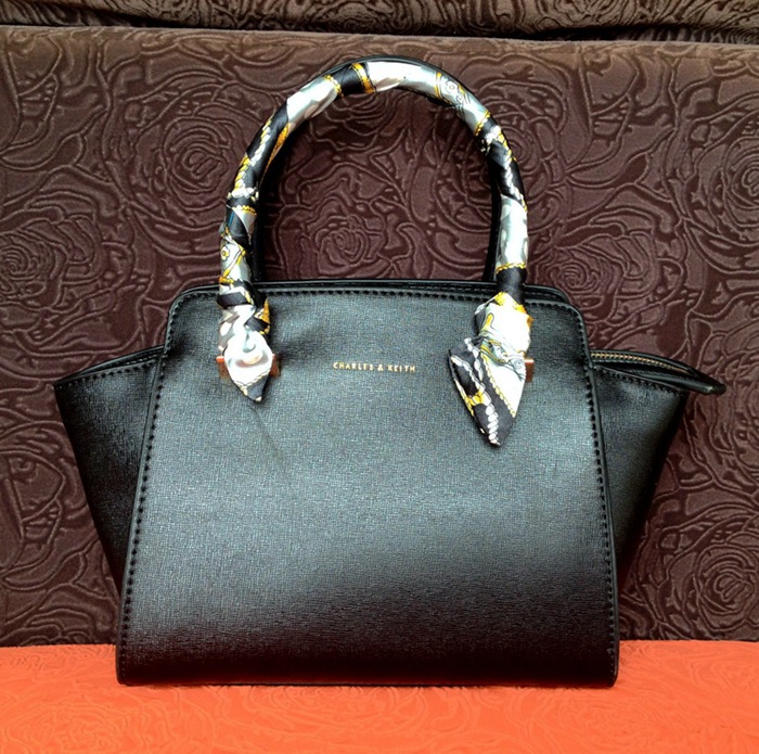 charles keith 新款手提單肩斜挎包絲巾包蝙蝠包CK2-50780051工廠,批發,進口,代購