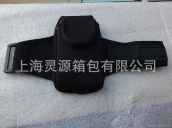 上海箱包廠生產定製臂式相機包卡包手機袋運動包零錢包工廠,批發,進口,代購