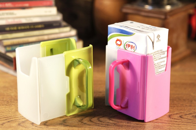 寶寶防溢撒 可調節 可伸縮 牛奶盒架 盒裝飲料輔助使用工具批發・進口・工廠・代買・代購