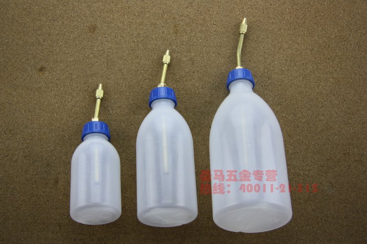 現貨供應塑料加油壺 可伸縮銅管 塑膠油壺 125-500ml 06864工廠,批發,進口,代購