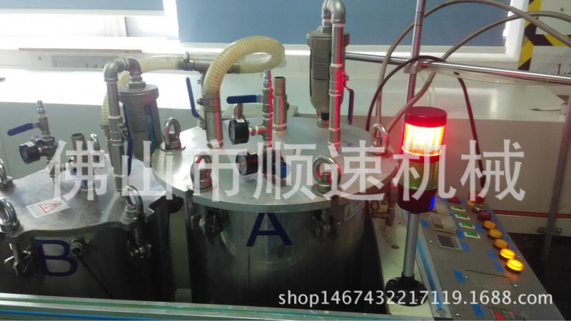 佛山灌膠機 點膠機 全自動點膠機 非標自動化設備工廠,批發,進口,代購