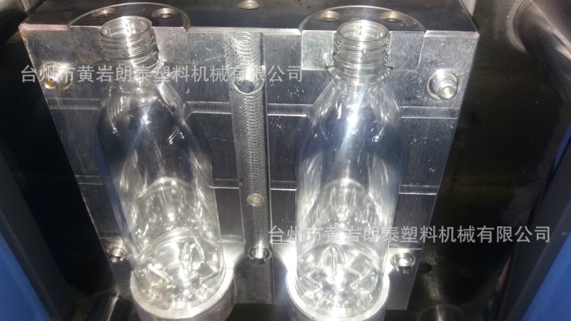 廠傢供應半自動吹瓶機吹瓶模具高質量吹瓶機吹瓶模具500ml高品質工廠,批發,進口,代購