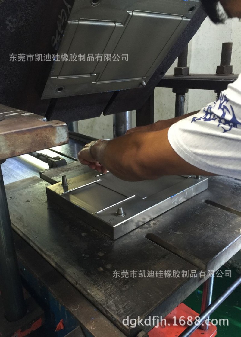 矽膠模 橡膠模 塑料模 精密出口模 插頭模 端子模工廠,批發,進口,代購