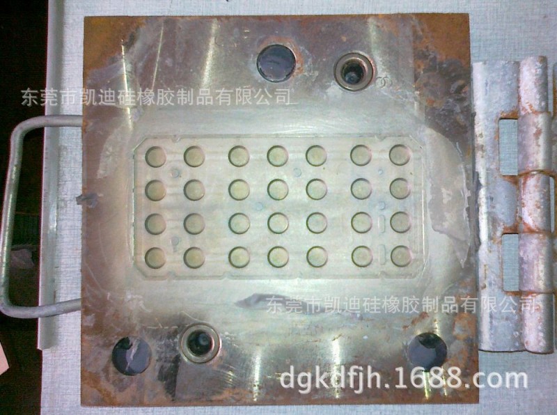 橡膠模/手機套模/酒瓶套模/鼠標套模/護套模/及產品加工工廠,批發,進口,代購