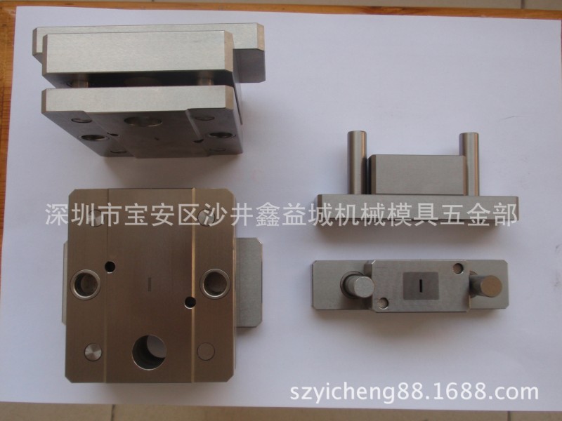 供應自動補強貼合機 金手指自動沖孔機 專用沖壓模具工廠,批發,進口,代購