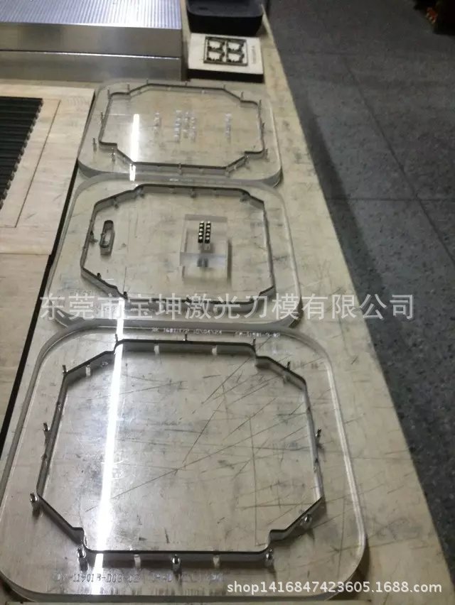 大量供應東莞廣州手機皮套透明板激光刀模工廠,批發,進口,代購