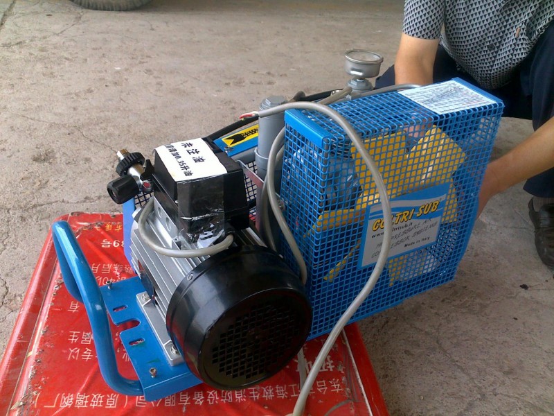 供應MCH6型呼吸器充氣泵呼吸空氣填充泵進口充氣泵批發・進口・工廠・代買・代購