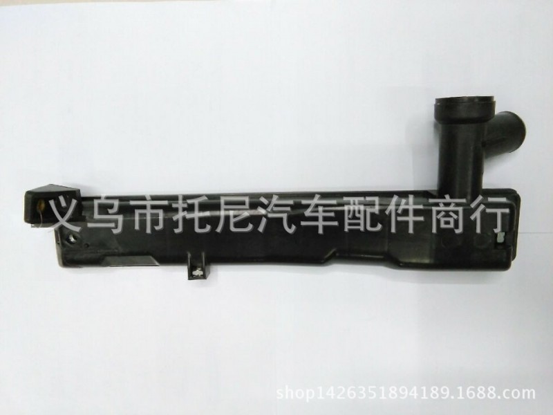 豐田海獅HIACE柴油版本汽車散熱器水箱下水室16400-5B750工廠,批發,進口,代購