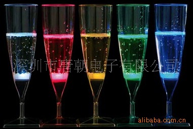 顏色多樣的發光杯，閃光杯,香檳杯，感應香檳杯批發・進口・工廠・代買・代購