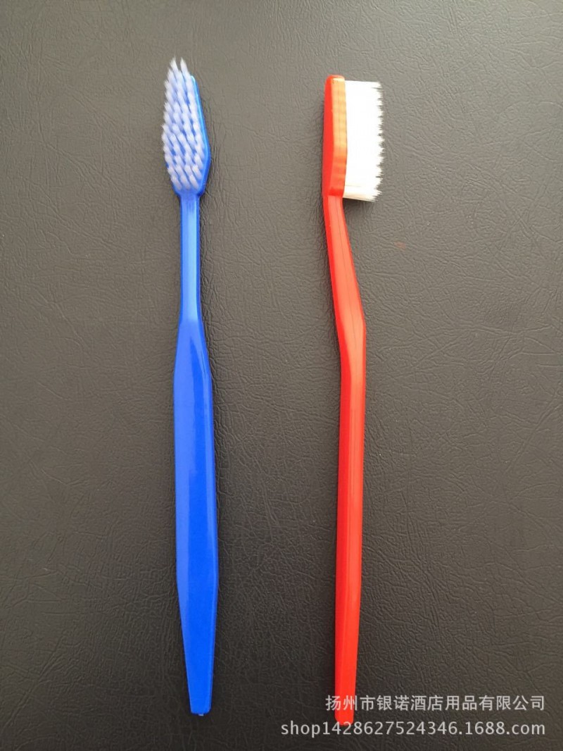 【牙刷】蛇頭磨尖絲牙刷，17.7cm長，≥7g，單色軟塑材質批發・進口・工廠・代買・代購