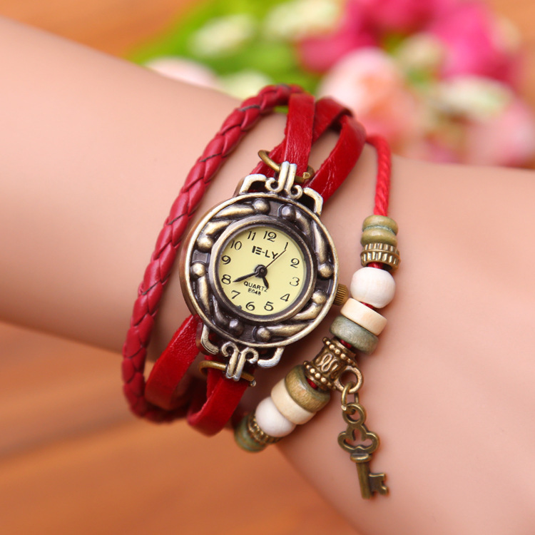 外貿 韓國時尚牛皮纏繞手鏈表手鐲表女士表學生葉子吊飾復古手錶批發・進口・工廠・代買・代購
