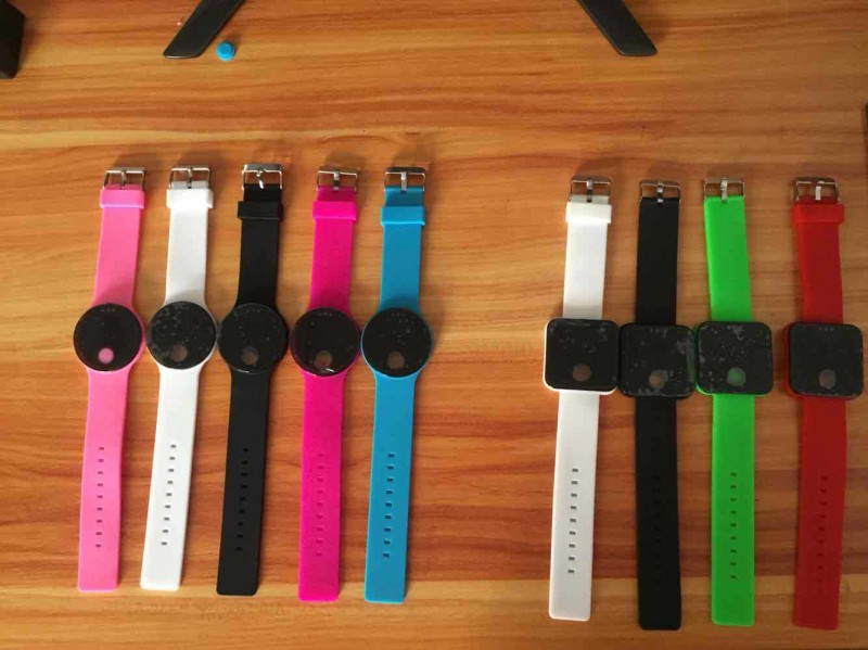廠傢大量現貨批發韓國時尚矽膠LED電子手錶創意觸屏方形手錶腕表工廠,批發,進口,代購