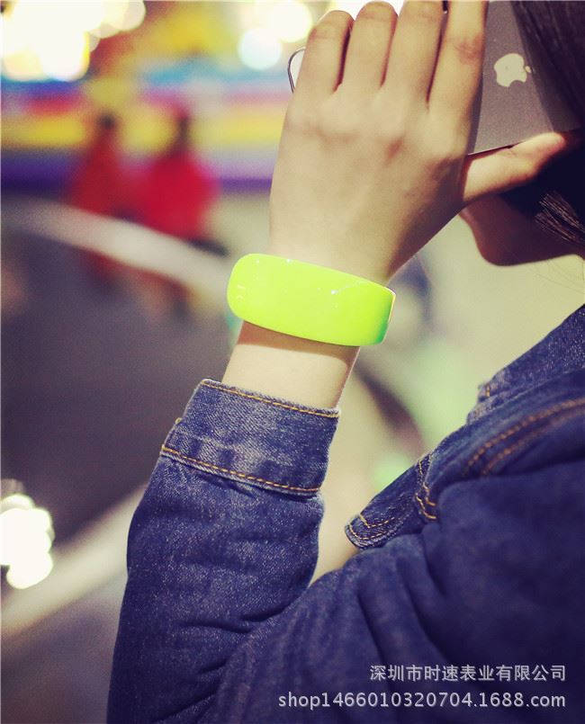 新觸屏LED韓版手環運動男女電子手錶兒童學生情侶夜光果凍手鐲表批發・進口・工廠・代買・代購