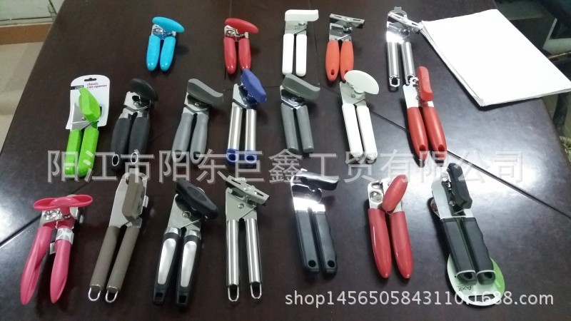 廠供開罐器，牛排刀，餅乾模，刀具，廚具，烤具，烘培工具等產品工廠,批發,進口,代購