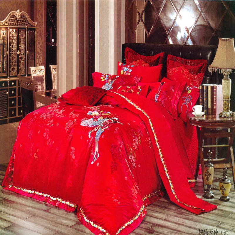 婚慶大紅色十件套 新婚床品多件套 可愛版貢緞提花刺繡夾棉床蓋批發・進口・工廠・代買・代購