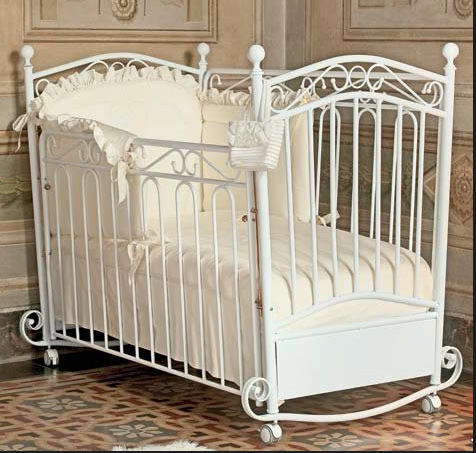 廠傢直銷 歐式鐵藝嬰兒床 傢用多功能軟墊白色高雅兒童床 定製批發・進口・工廠・代買・代購