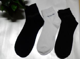 雙佳襪業大量襪子。外貿襪子。現貨薄棉男襪。工廠,批發,進口,代購