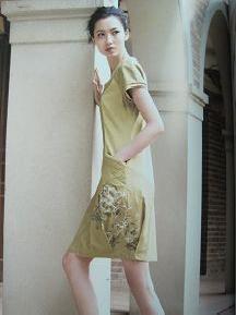 鑫泉服飾一手貨源女裝低價批發，工廠庫存服裝折扣批發工廠,批發,進口,代購