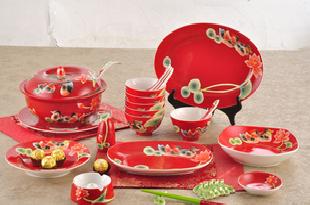 鴛鴦圖案52頭紅色骨瓷琺琅瓷餐具套裝  高檔婚慶禮品工廠,批發,進口,代購