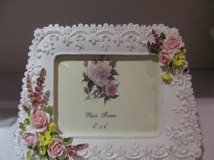 相框:簡歐式風格羅馬花邊上下角上有精緻的小花(白色.粉色.米色)工廠,批發,進口,代購