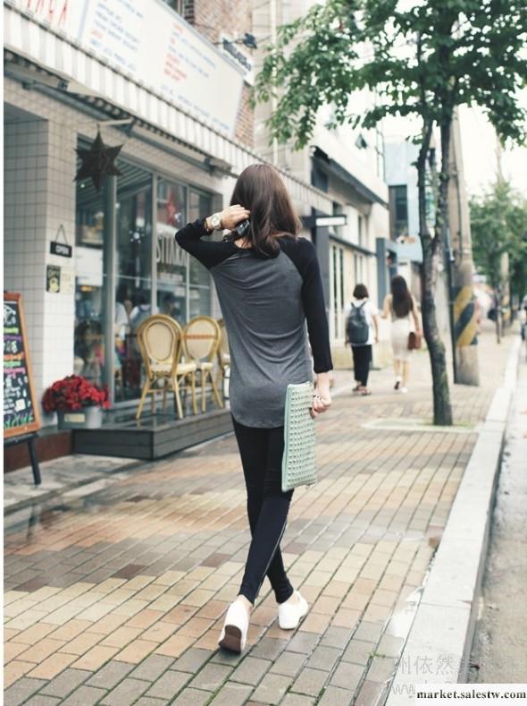 供應外貿服裝批發、特價熱賣女裝、韓版秋季休閑T恤工廠,批發,進口,代購