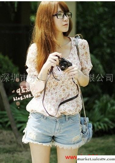 供應eeshow韓國明星款不修邊牛仔短褲工廠,批發,進口,代購