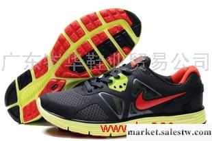 供應  鞋2012新款耐克跑鞋正品NIKE男鞋女鞋登月3代運動鞋1454164-工廠,批發,進口,代購